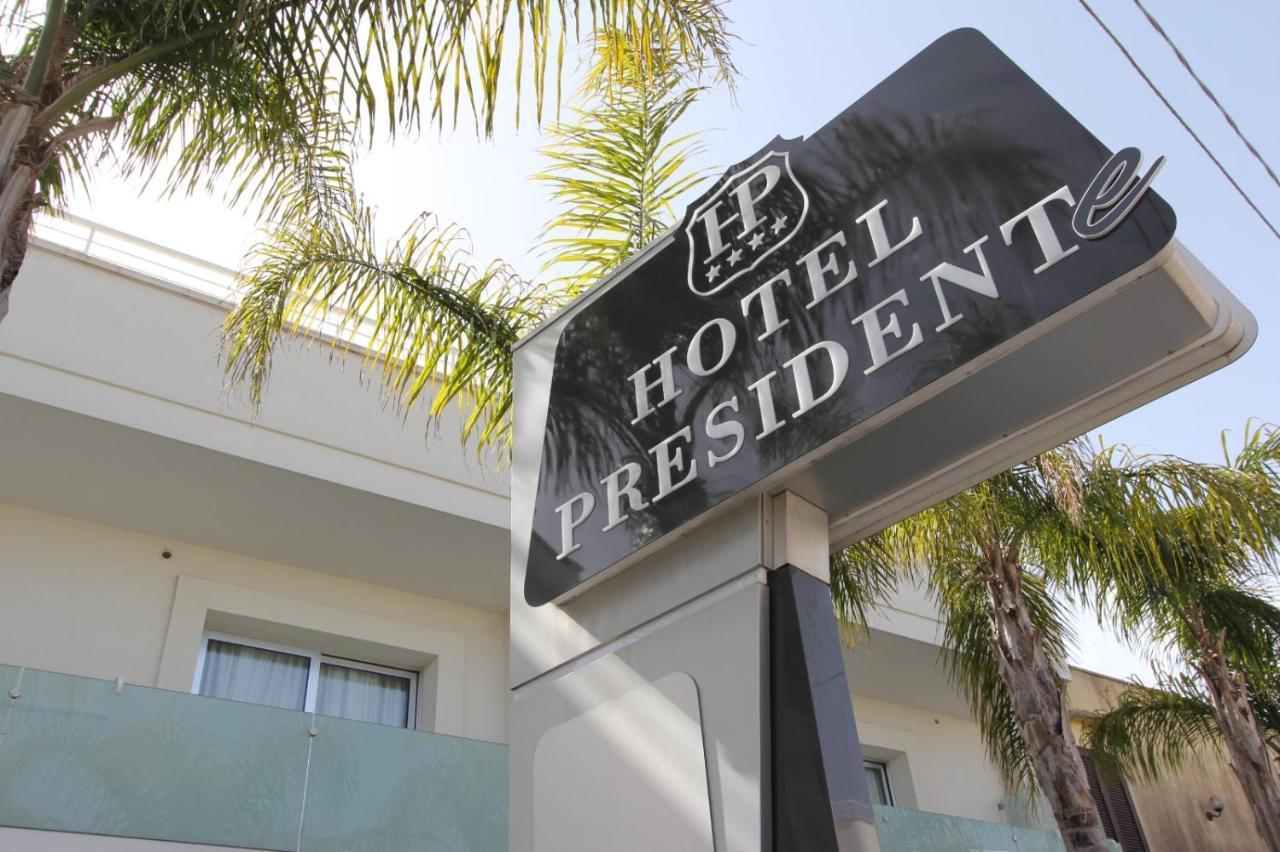 Hotel Presidente 切萨雷奥港 外观 照片