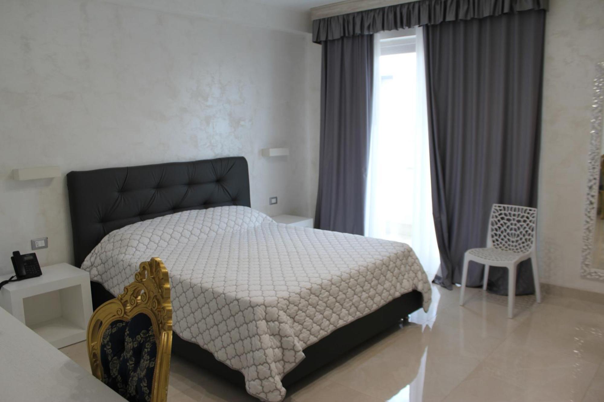 Hotel Presidente 切萨雷奥港 外观 照片